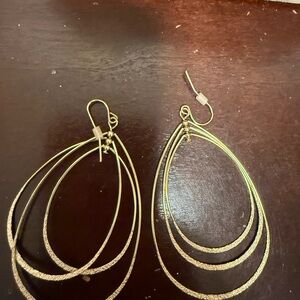 Elegant Gold Teardrop Earrings